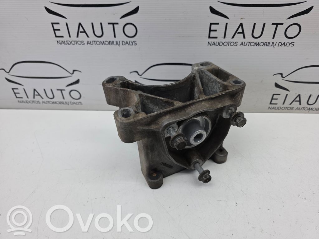 Dodge Durango III Gearbox mounting bracket 