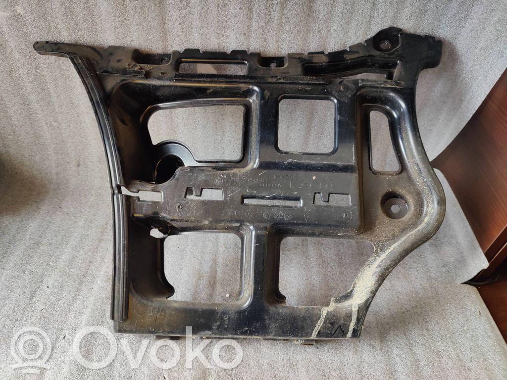 Rear bumper mounting bracket   7058519