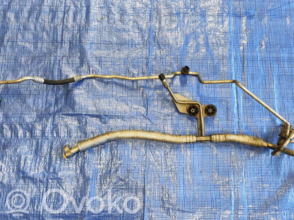 BMW 5 E60 E61 Ilmastointilaitteen putki (A/C) 