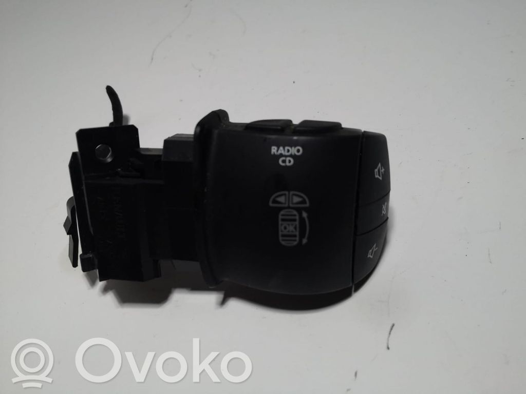 Renault Megane III Multifunctional control switch/knob 
