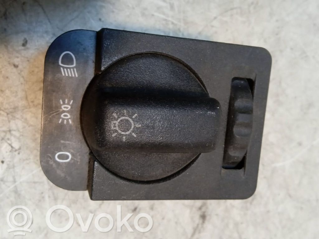 Opel Astra F Light switch 