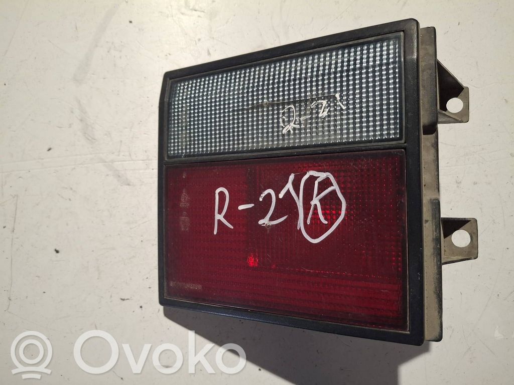 Renault 21 Aizmugurējais lukturis pārsegā 