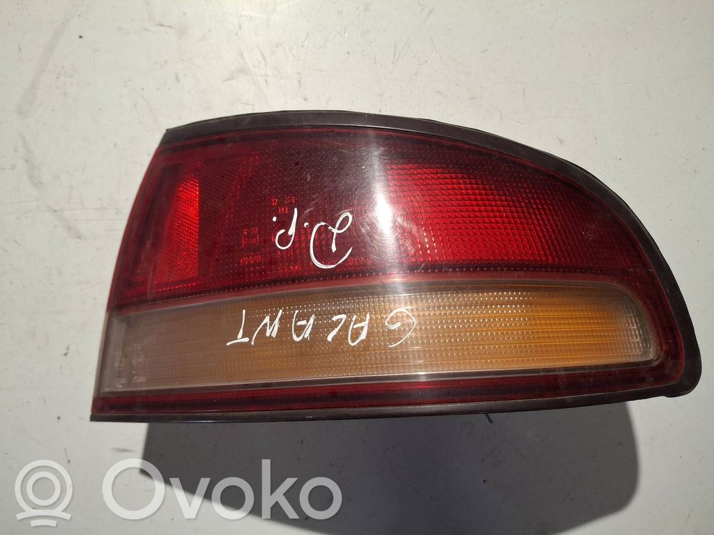 Mitsubishi Galant Задний фонарь в кузове 