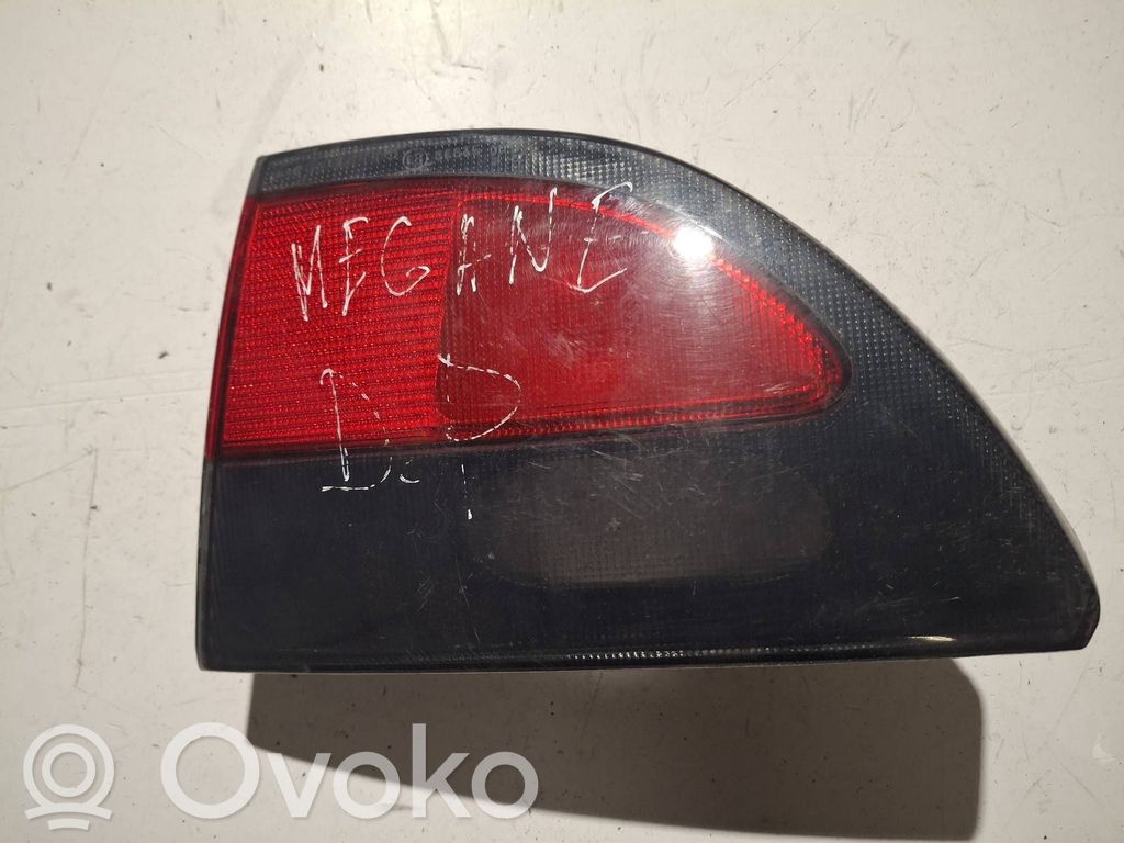 Renault Megane I Aizmugurējais lukturis virsbūvē 