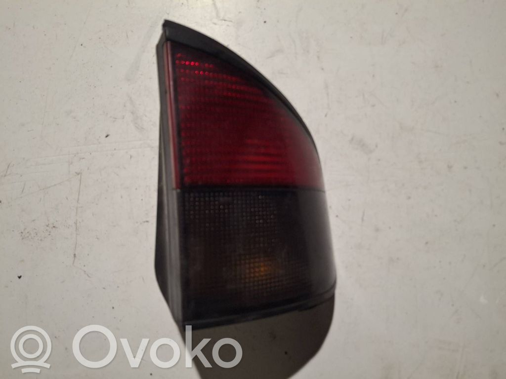 Renault Safrane Lampa tylna 