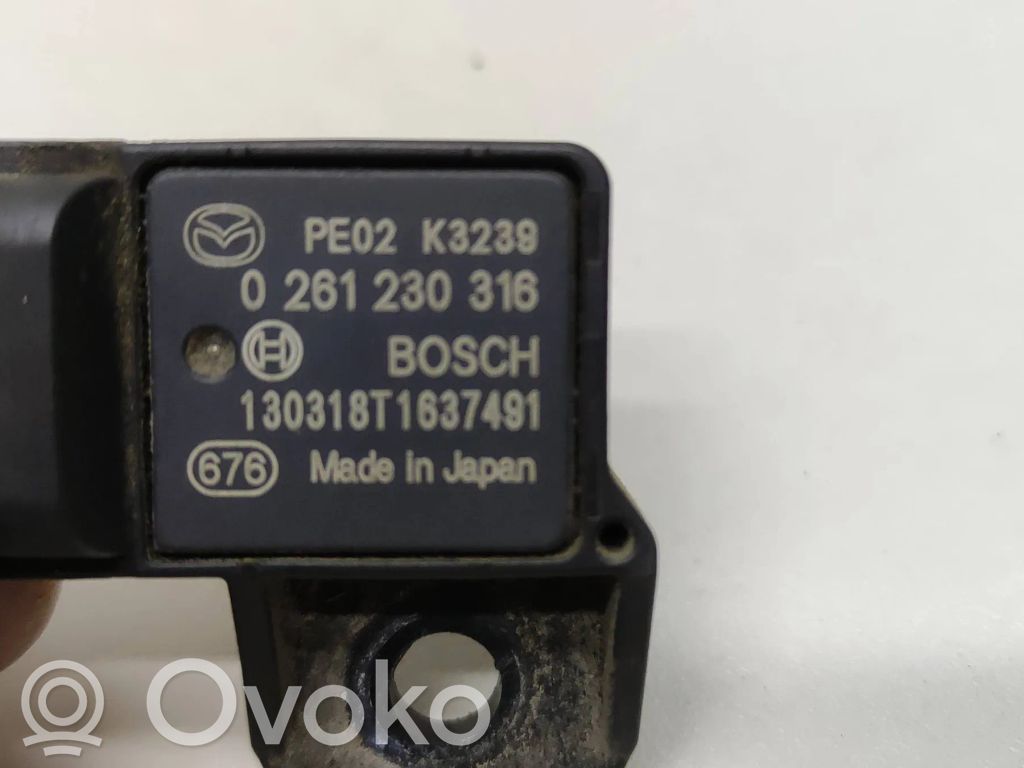 Intake air temperature sensor   PE02K3239,130318T1637491,0261230316