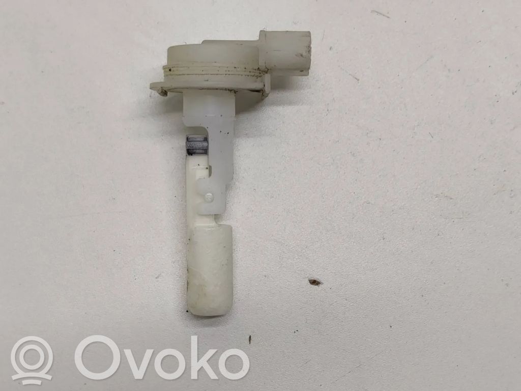 Headlight washer pump   51811R