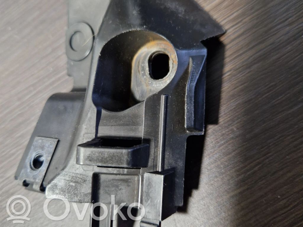 Volvo C30 Front bumper mounting bracket 