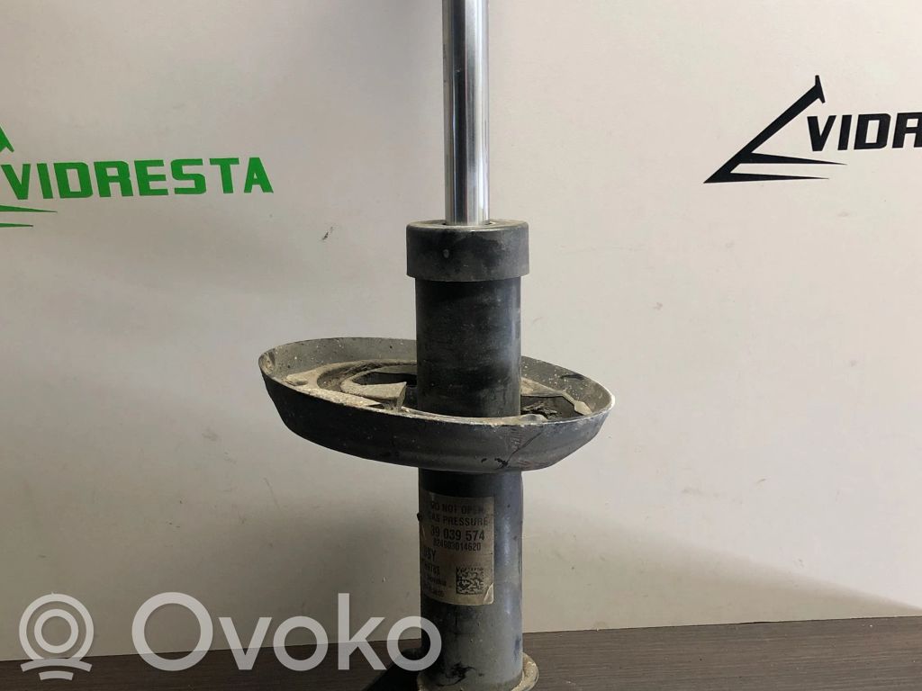 Opel Astra K Etuiskunvaimennin 