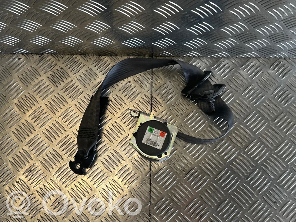 Opel Corsa D Cinturón trasero 
