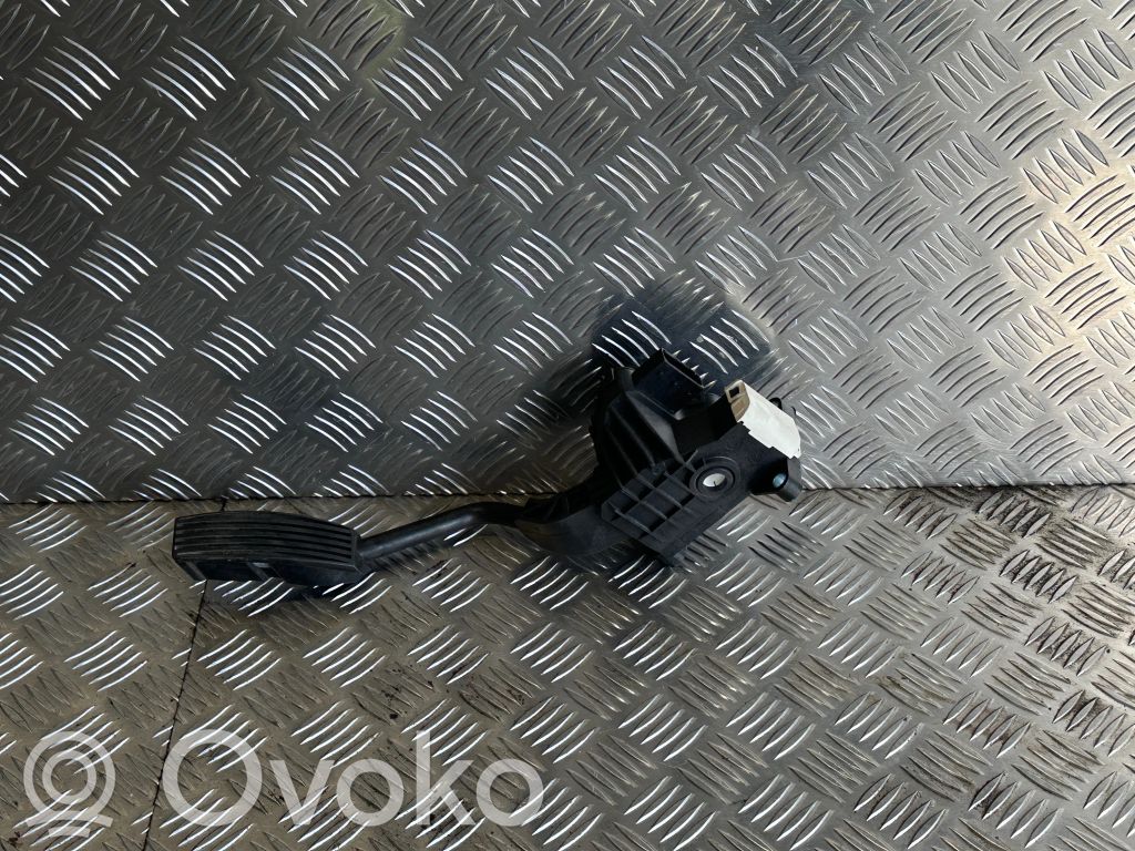 Opel Corsa D Akceleratoriaus pedalas 