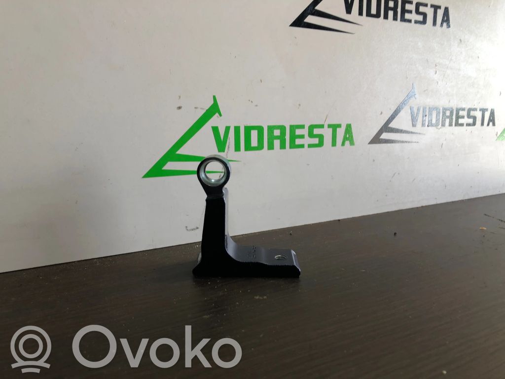 Volvo V60 Takaoven yläsarana 