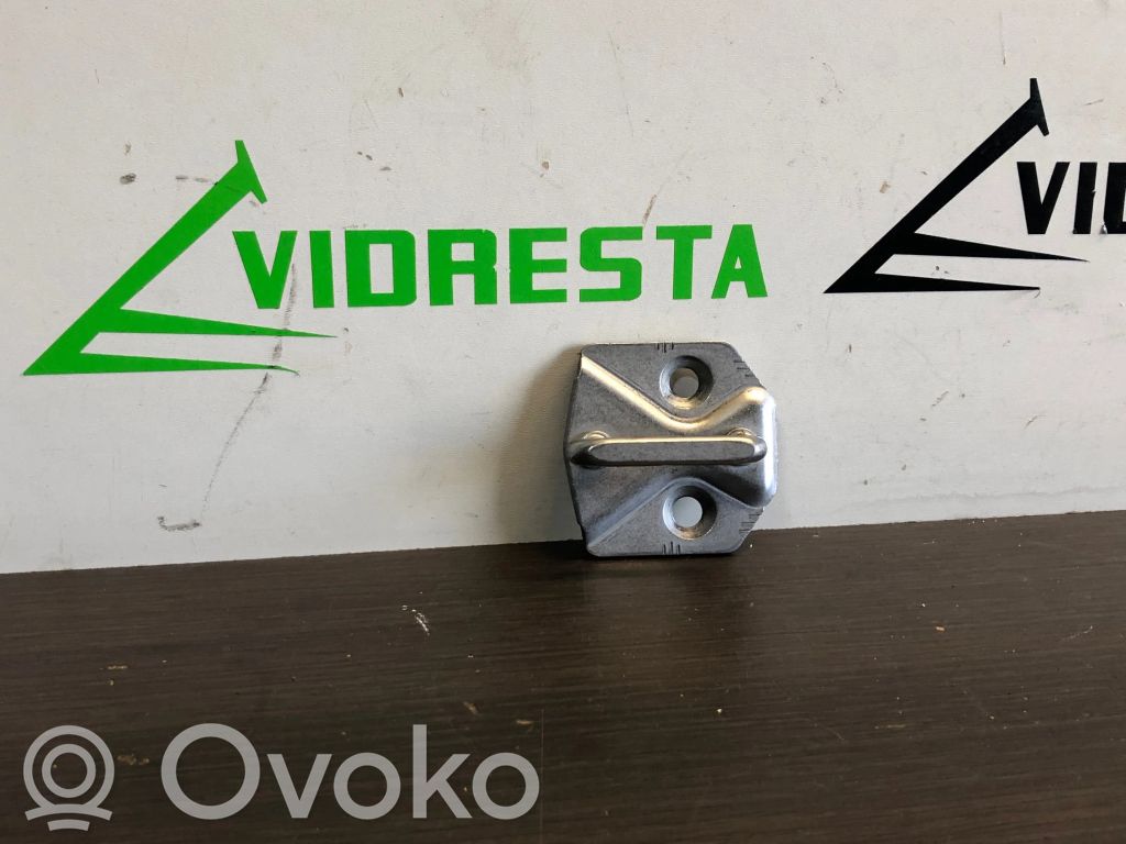 Ford Grand C-MAX Front door lock loop/hook striker 