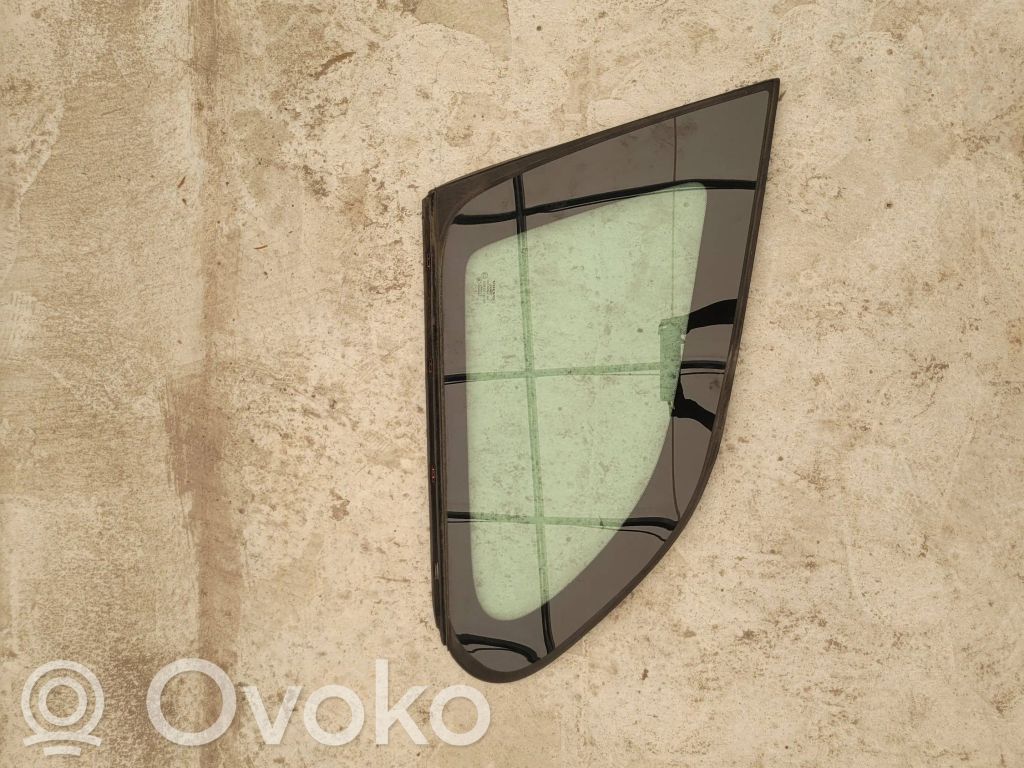 Volvo XC60 Sliding door window/glass 