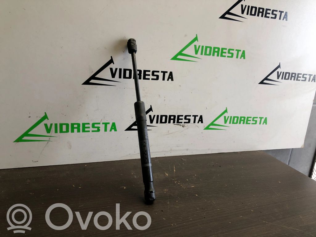 Volvo V60 Siłownik maski przedniej 