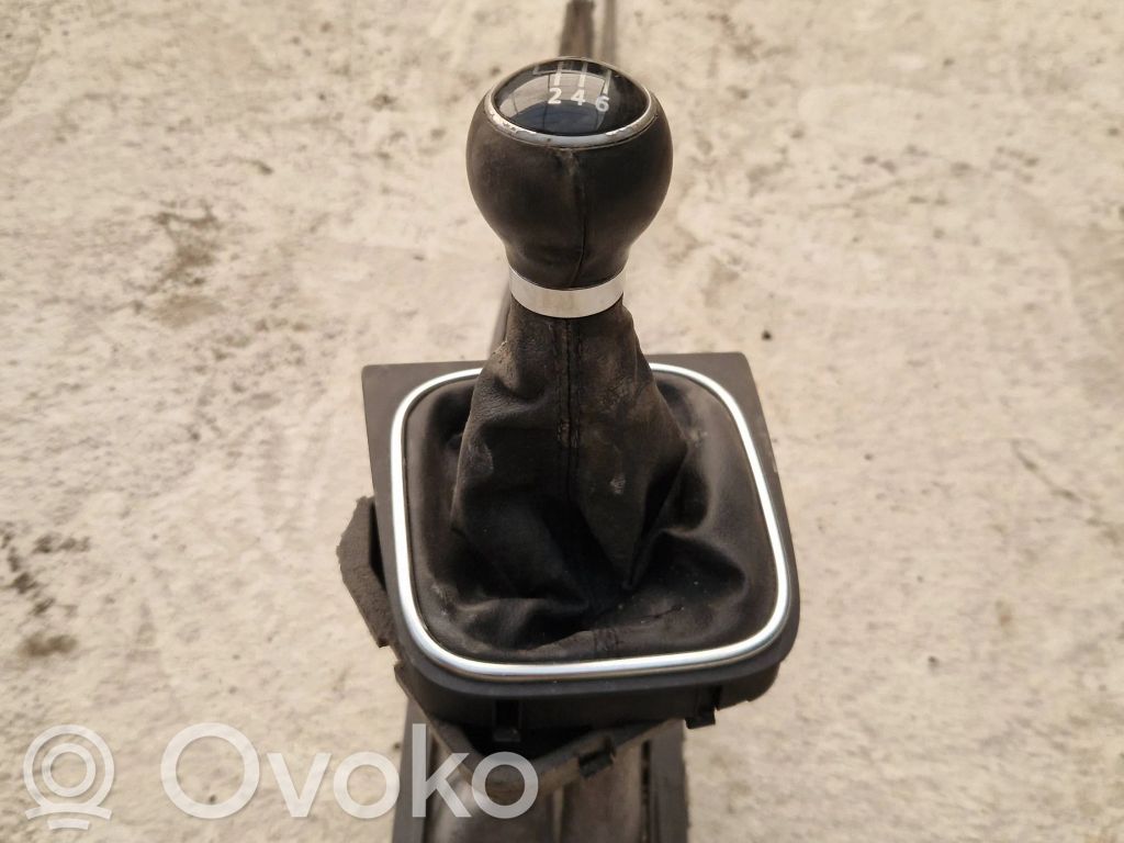 Volkswagen Scirocco Gear shifter/selector 