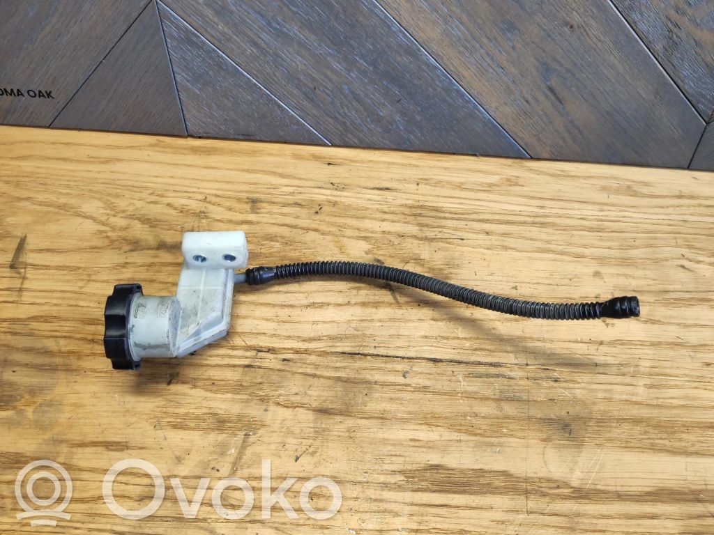 Opel Antara Zbiornik płynu pompy sprzęgła 