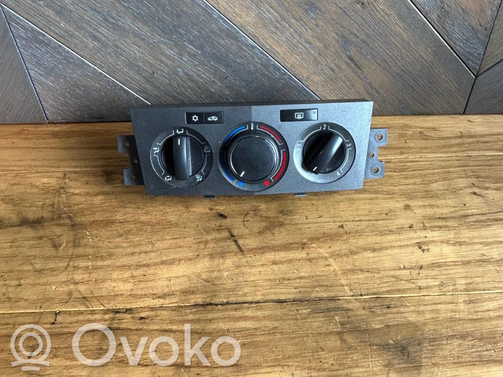 Opel Antara Climate control unit 