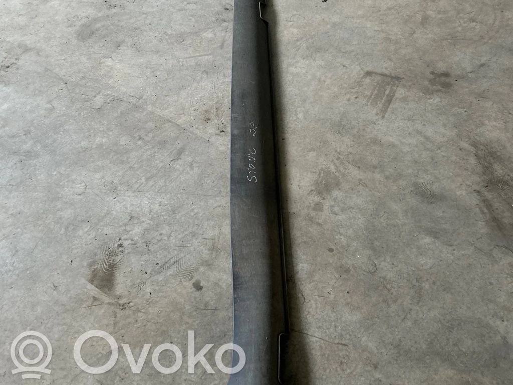 KIA Stonic Listón 