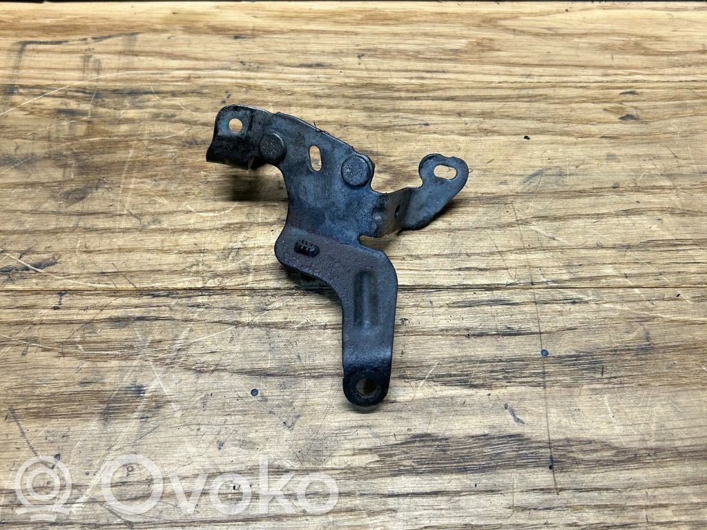 Citroen C4 II Picasso Other engine bay part 