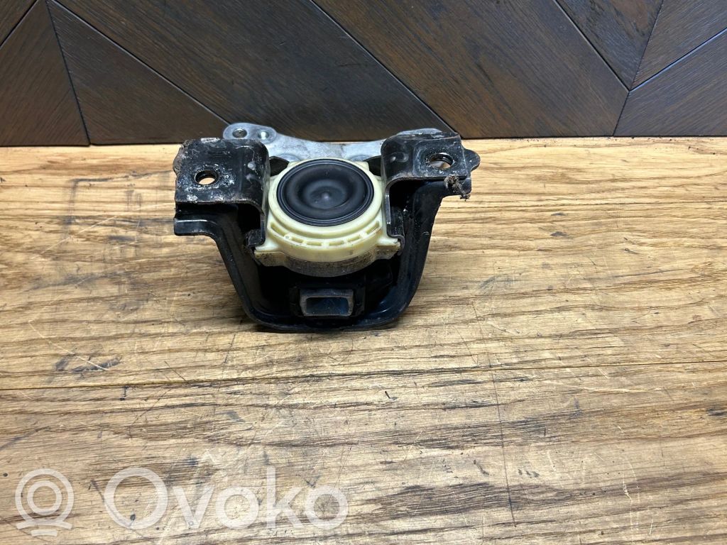 Peugeot 2008 I Engine mount bracket 