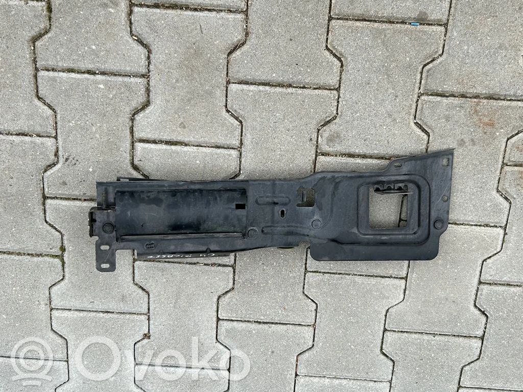 Citroen C4 II Picasso Other engine bay part 