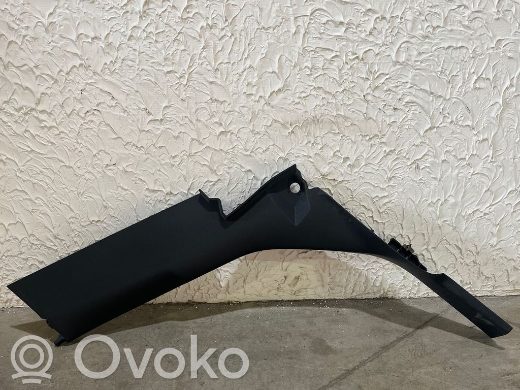 Peugeot 308 Отделка заднего порога (внутренняя) 