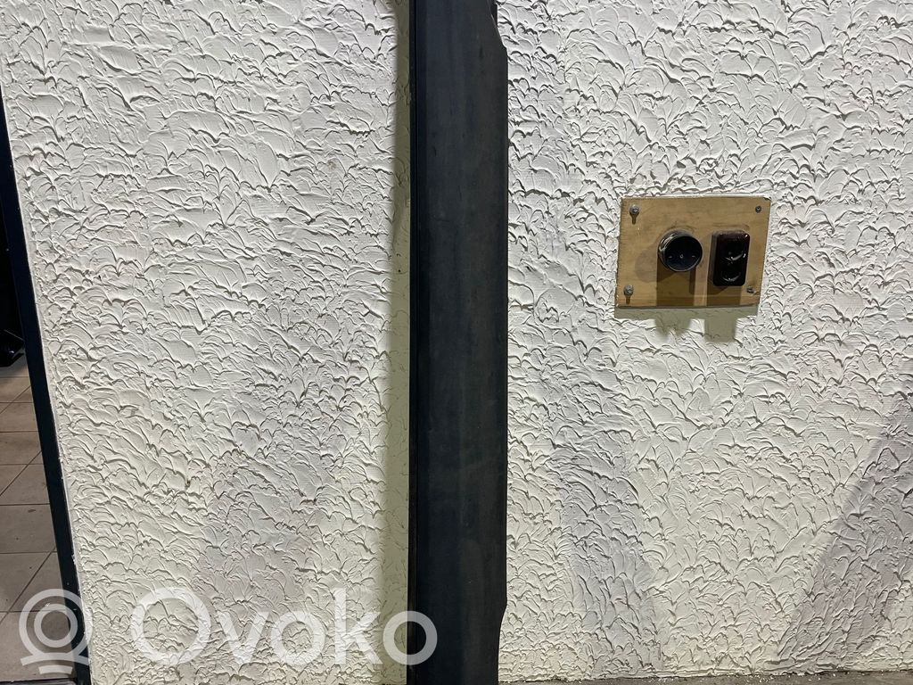 Volvo XC60 Sill 