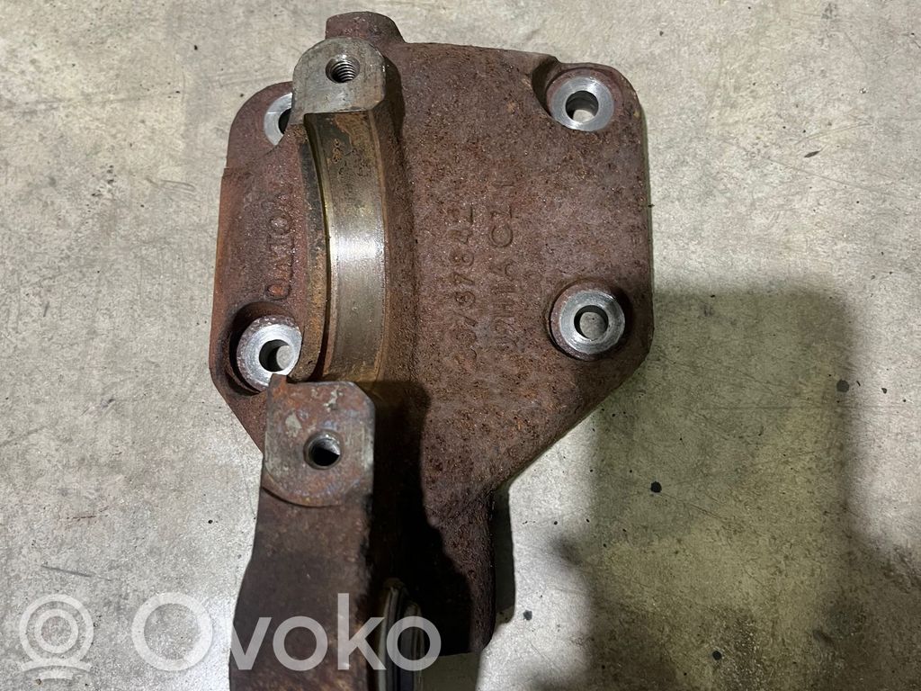 Volvo XC60 Driveshaft support bearing bracket 