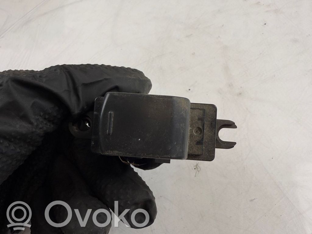 Nissan Qashqai Electric window control switch 