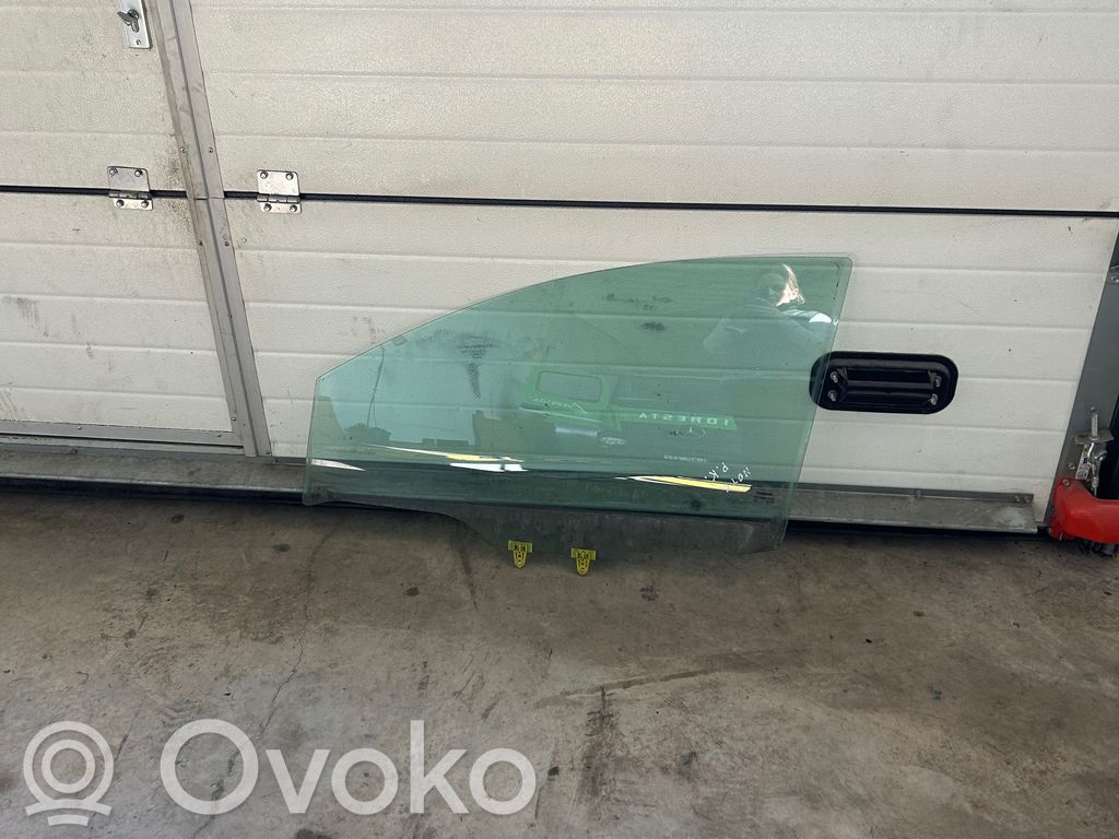 Nissan Note (E11) Front door window glass four-door 