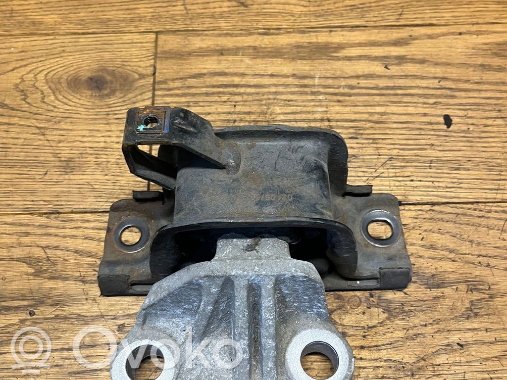 Opel Corsa D Engine mount bracket 