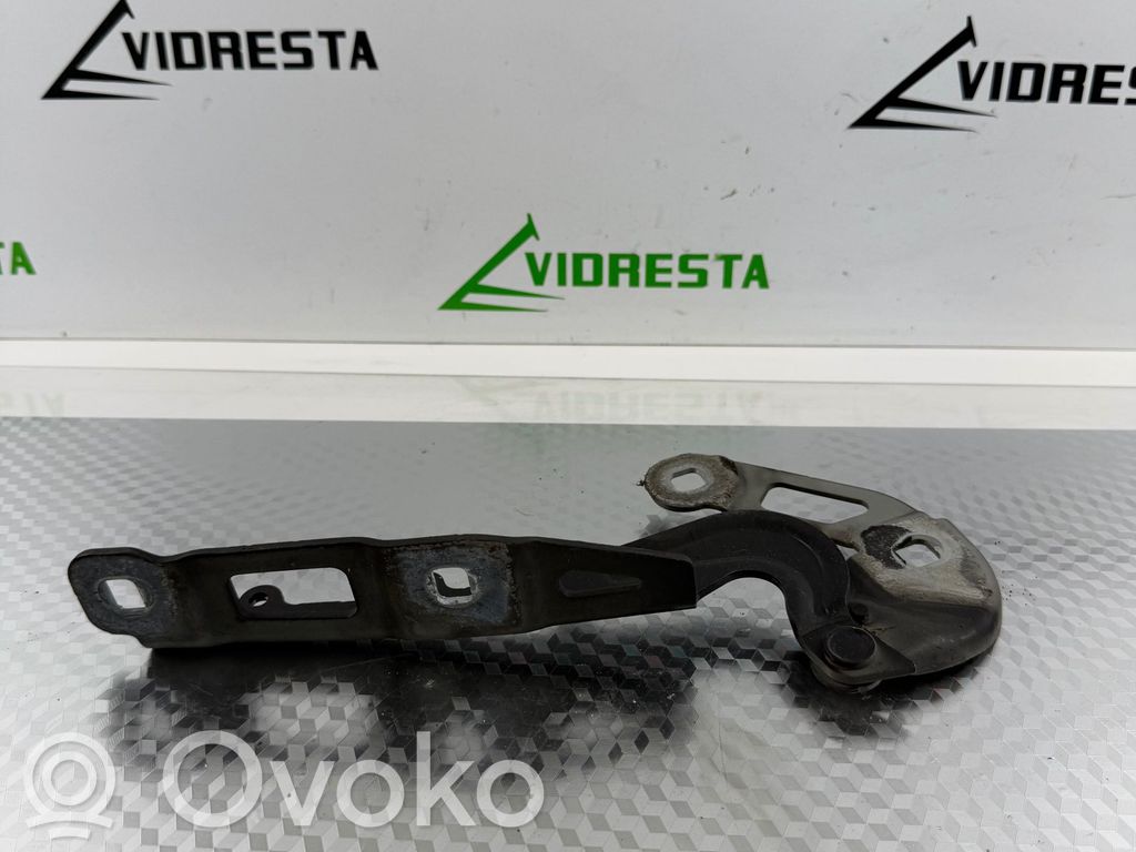 Ford Focus Konepellin saranat 