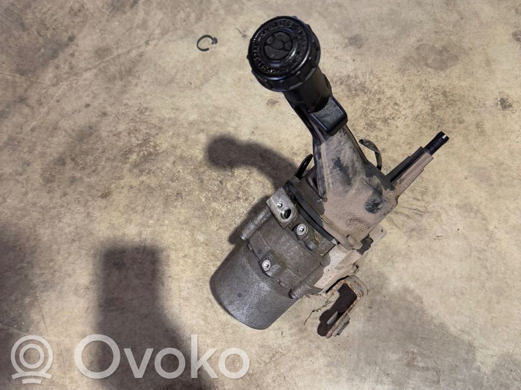 Citroen Berlingo Ohjaustehostimen pumppu 