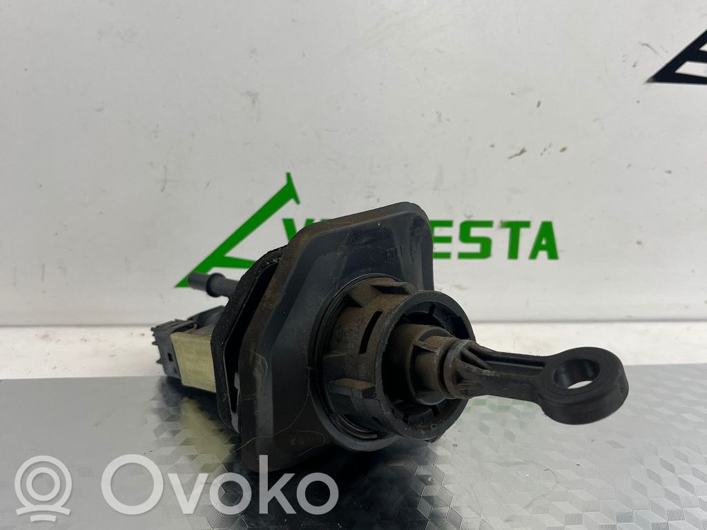Volvo XC60 Główny cylinder sprzęgła 