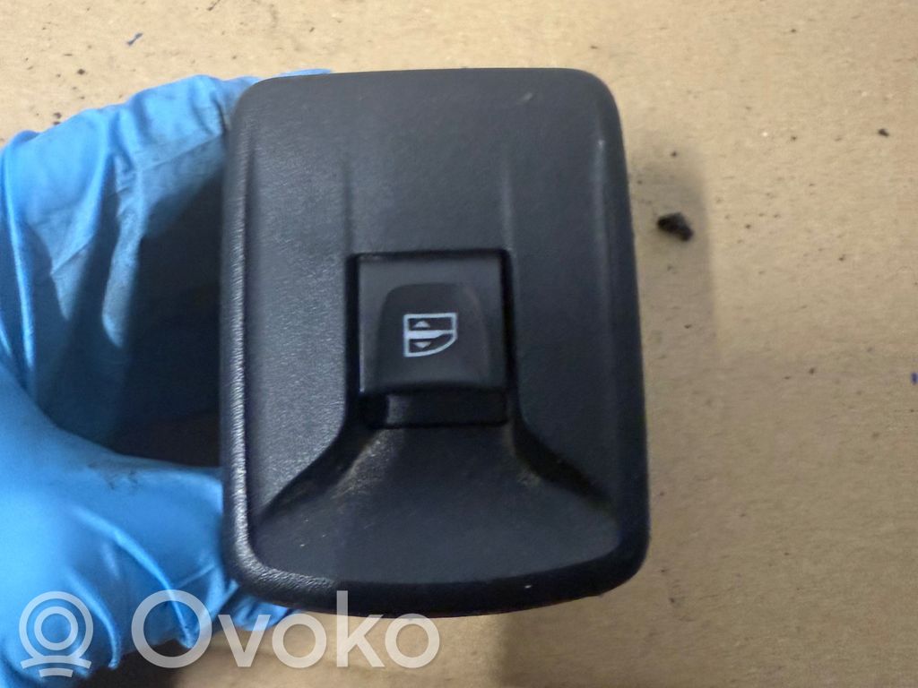 Opel Vivaro Electric window control switch 