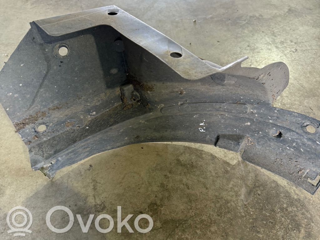 Opel Vivaro Nadkole przednie 