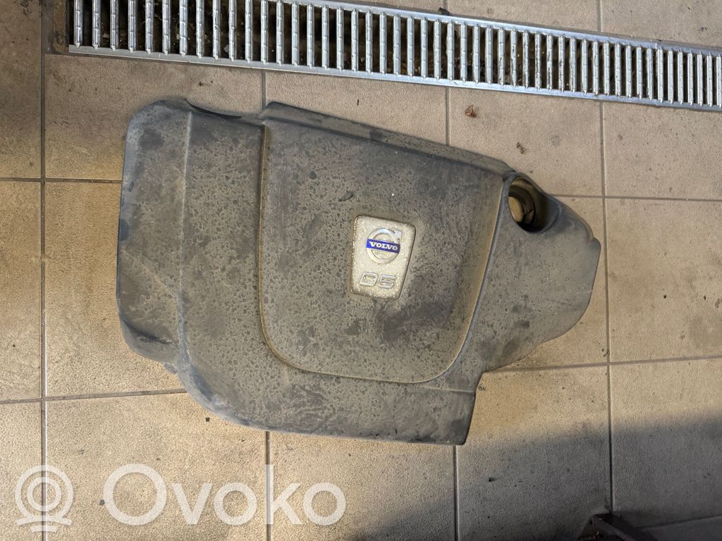 Volvo XC60 Engine cover (trim) 