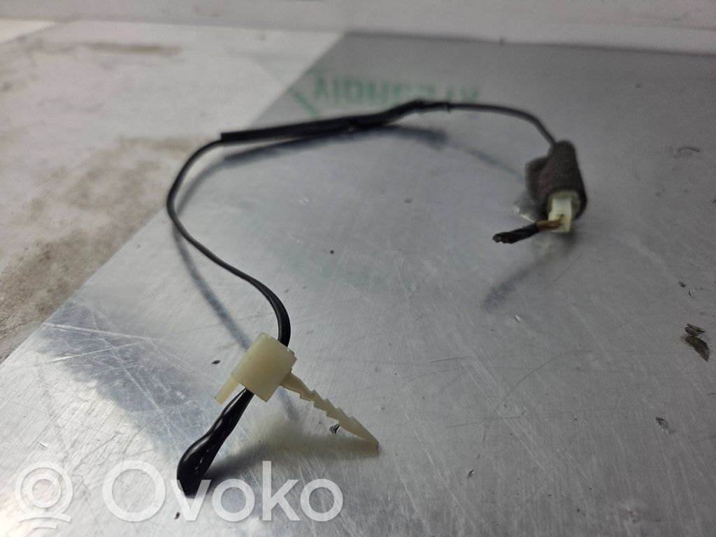 Interior temperature sensor   E120268