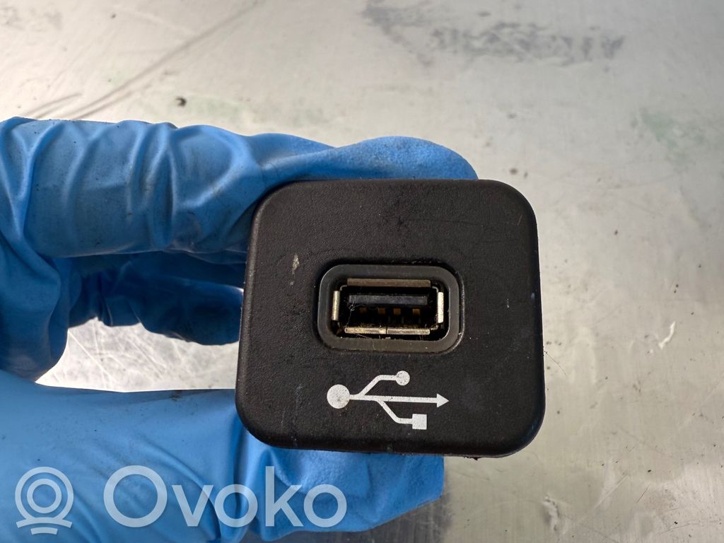 Gniazdo / Złącze USB   735579645,29417000073,332889890