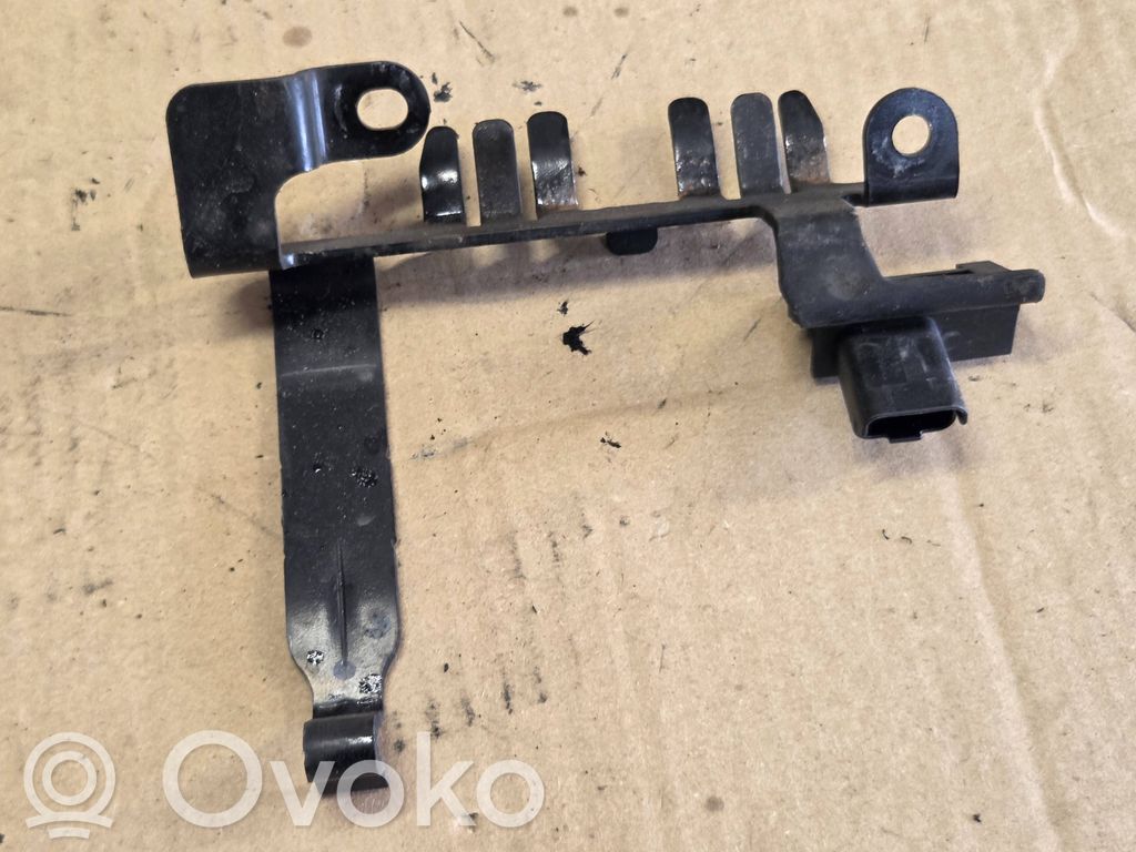 Peugeot 308 Other engine bay part 