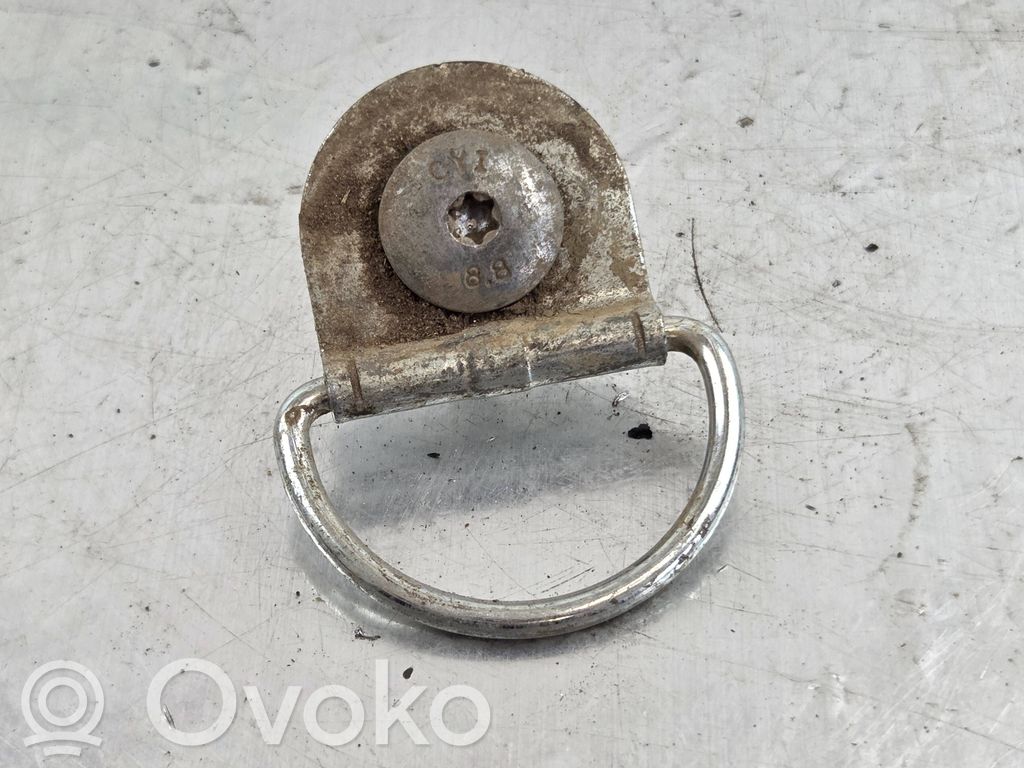 Tie down hook / loop   28112019