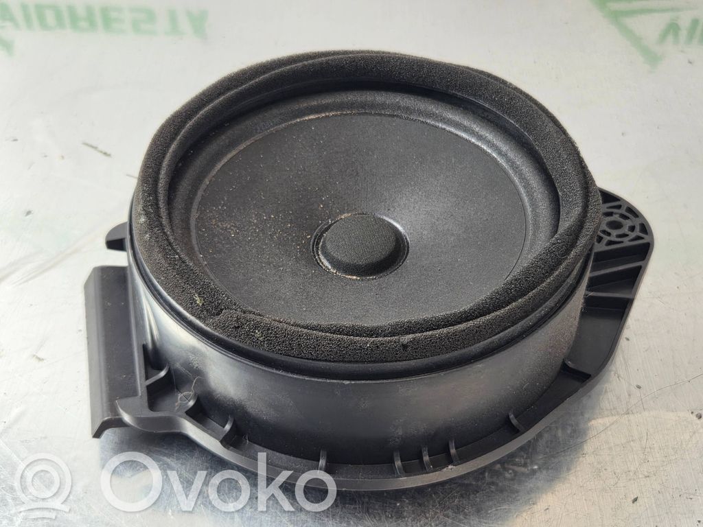 Opel Astra K Altavoz de la puerta delantera 