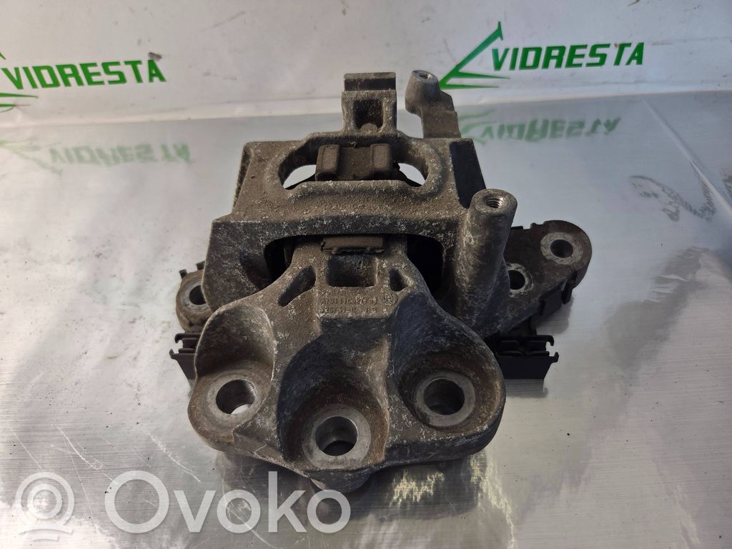 Opel Astra K Engine mount bracket 