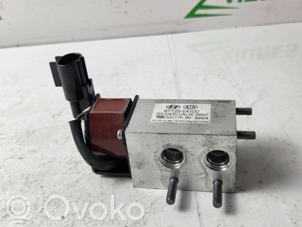 Hyundai Ioniq Air conditioning (A/C) expansion valve 