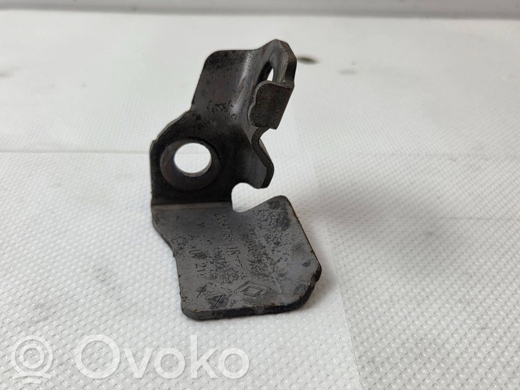Nissan NV300 Inne części komory silnika 