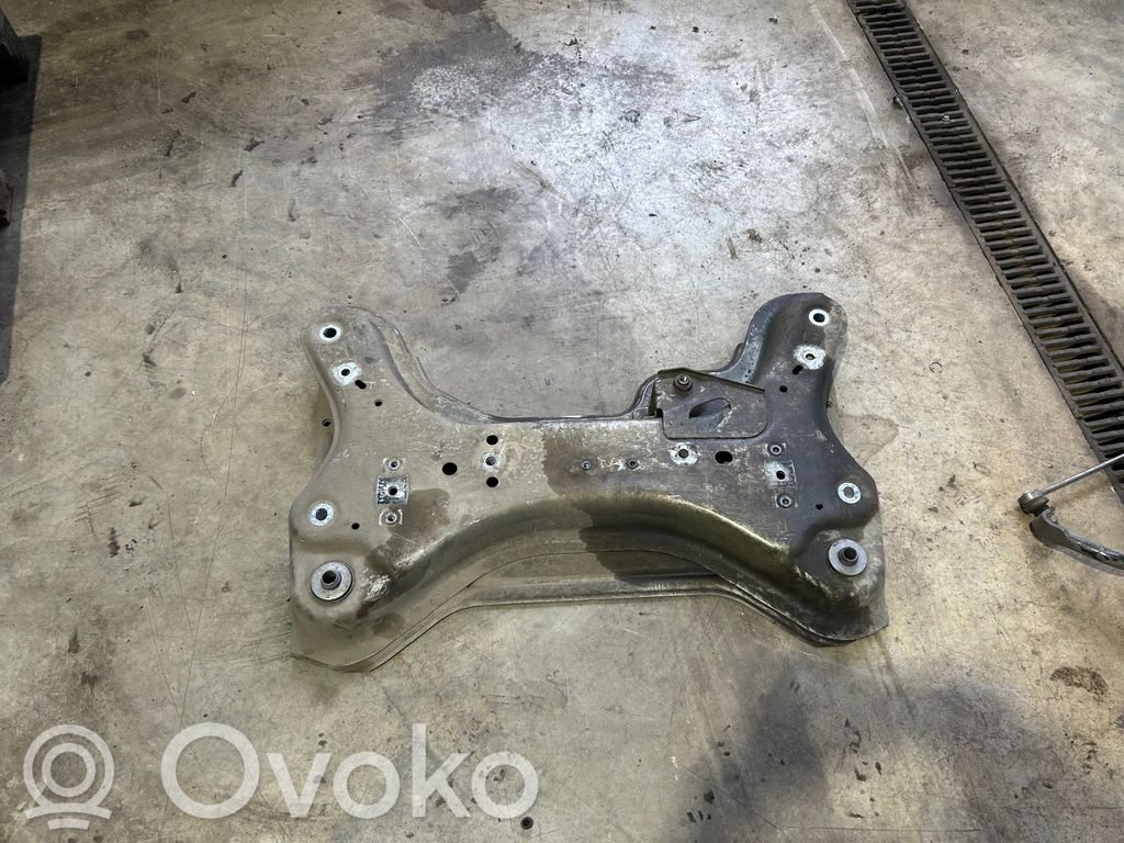 Nissan NV300 Front subframe 