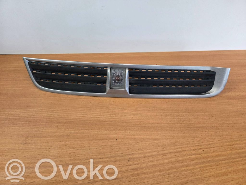 Opel Antara Fender grill 