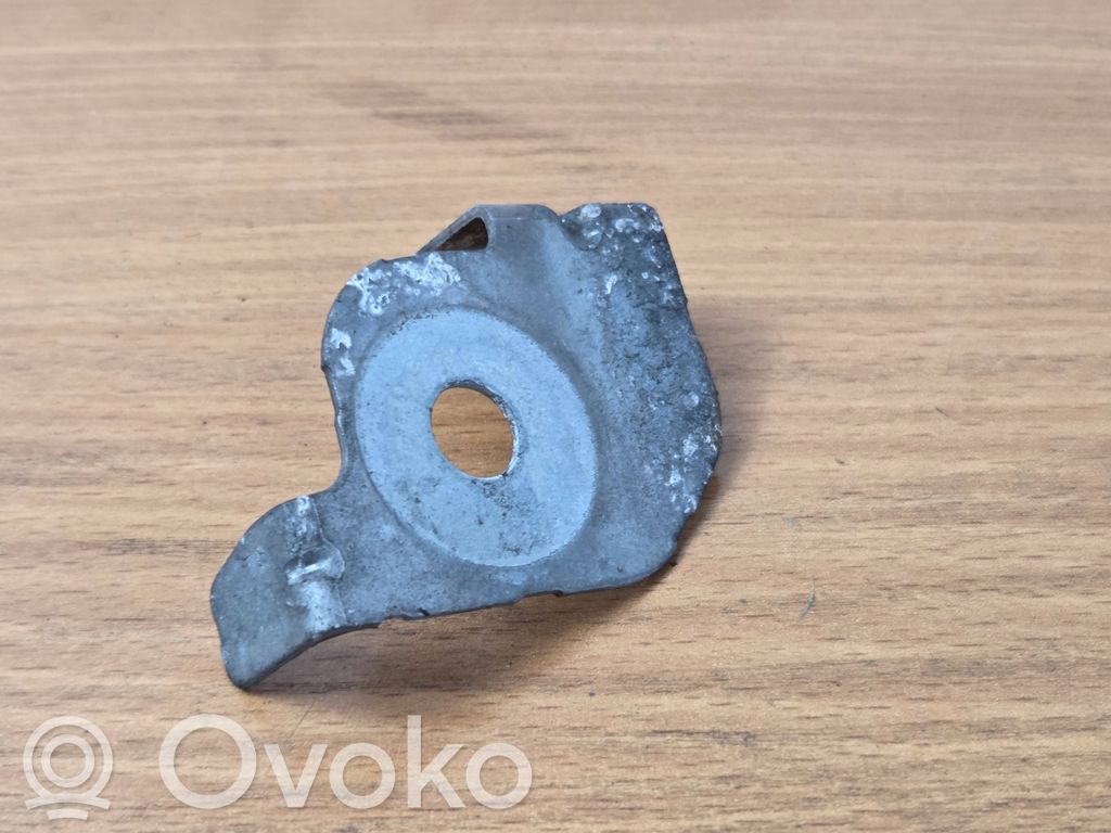 Volvo XC60 Radiator support slam panel bracket 