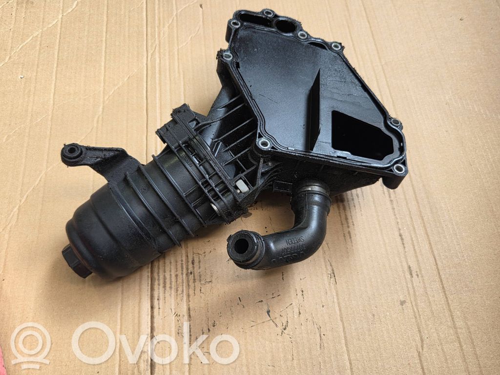 Volvo XC60 Mocowanie / uchwyt filtra oleju 